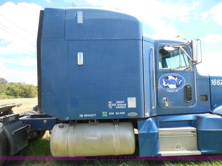 image for item I3350 1998 Peterbilt 377 semi truck