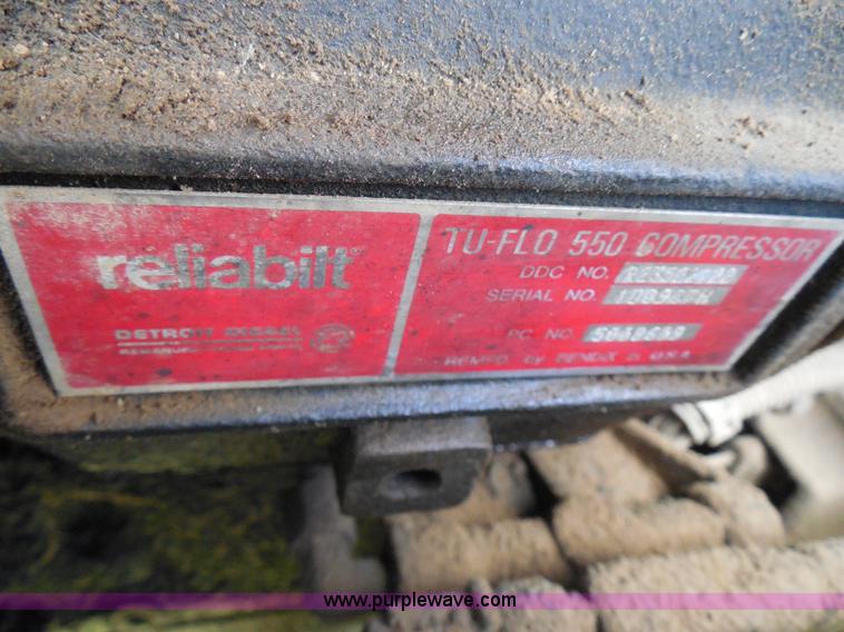 image for item I3350 1998 Peterbilt 377 semi truck