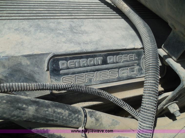 image for item I3350 1998 Peterbilt 377 semi truck