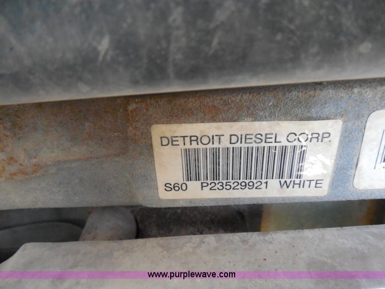 image for item I3350 1998 Peterbilt 377 semi truck