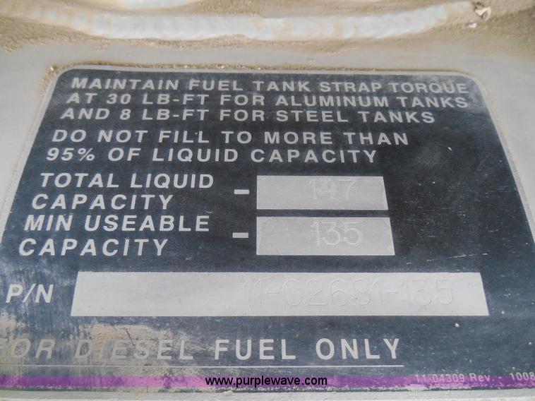 image for item I3350 1998 Peterbilt 377 semi truck