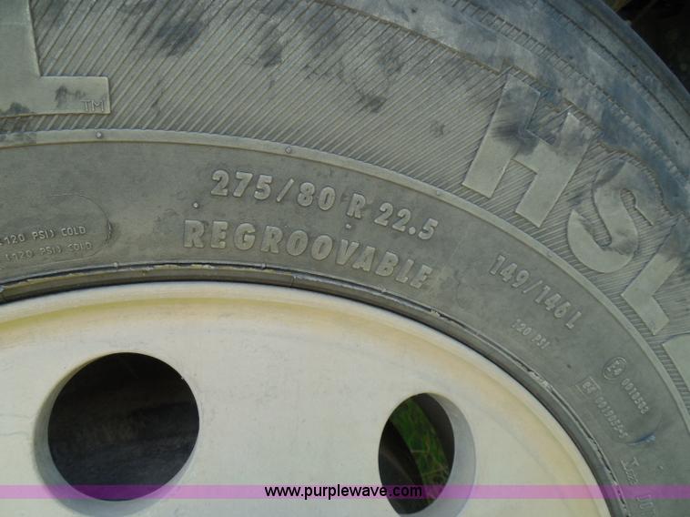 image for item I3350 1998 Peterbilt 377 semi truck