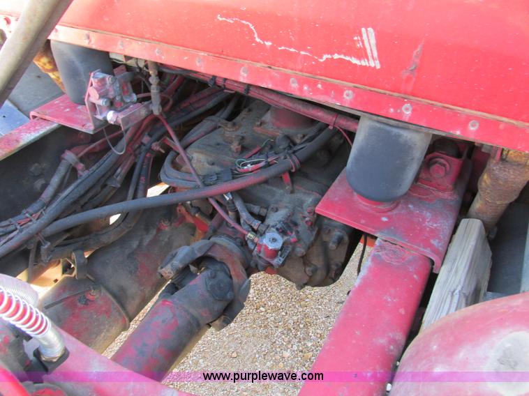 image for item I4128 1994 Volvo WCA Aero semi truck