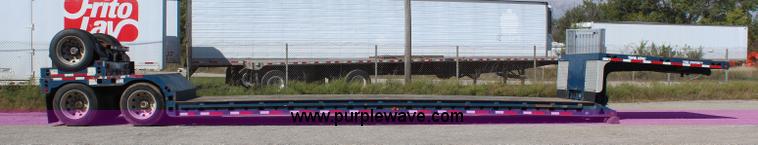image for item I5998 2006 Trail King TK70MG-482 MG Series detachable lowboy trailer