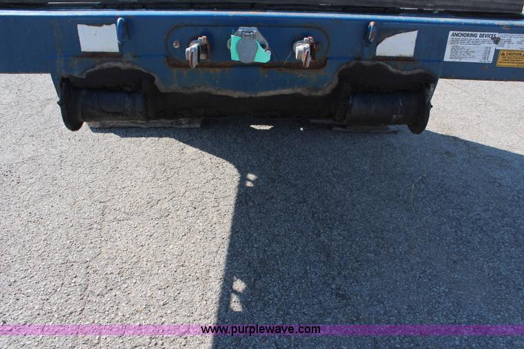 image for item I5998 2006 Trail King TK70MG-482 MG Series detachable lowboy trailer