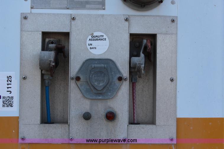 image for item J1125 1998 Kentucky moving van trailer