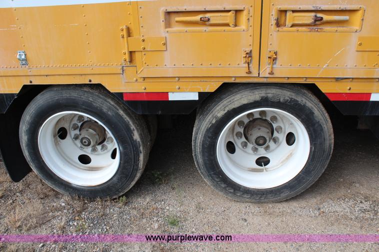 image for item J1125 1998 Kentucky moving van trailer