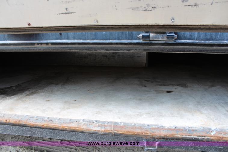 image for item J1125 1998 Kentucky moving van trailer