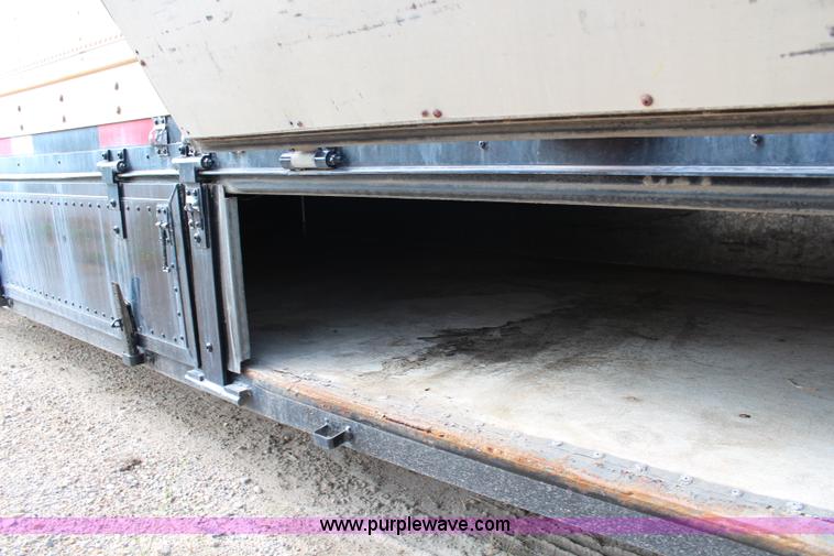 image for item J1125 1998 Kentucky moving van trailer