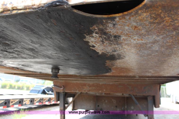 image for item J1127 1984 Kentucky moving van trailer