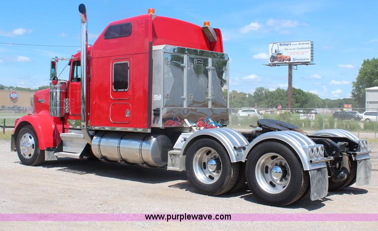 image for item J1147 1998 Kenworth W900 semi truck