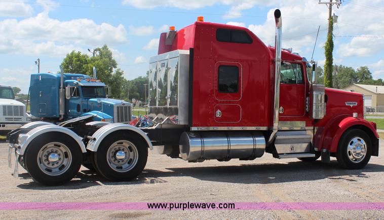 image for item J1147 1998 Kenworth W900 semi truck