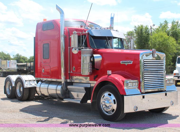 image for item J1147 1998 Kenworth W900 semi truck