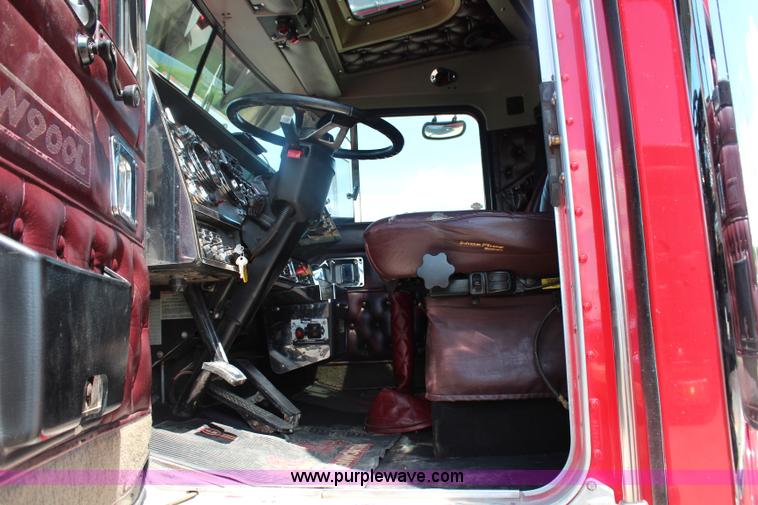 image for item J1147 1998 Kenworth W900 semi truck