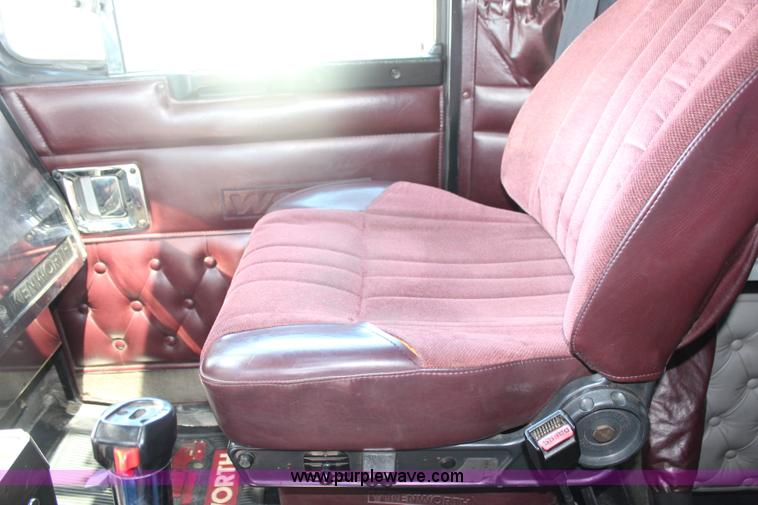 image for item J1147 1998 Kenworth W900 semi truck