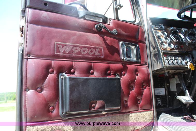 image for item J1147 1998 Kenworth W900 semi truck