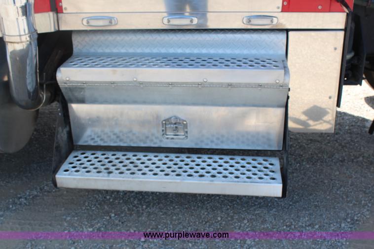 image for item J1147 1998 Kenworth W900 semi truck