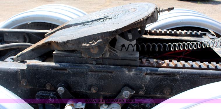 image for item J1147 1998 Kenworth W900 semi truck