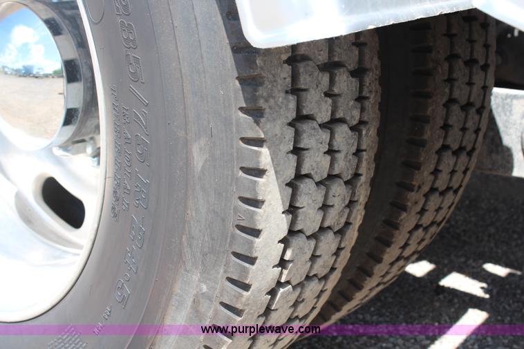 image for item J1147 1998 Kenworth W900 semi truck