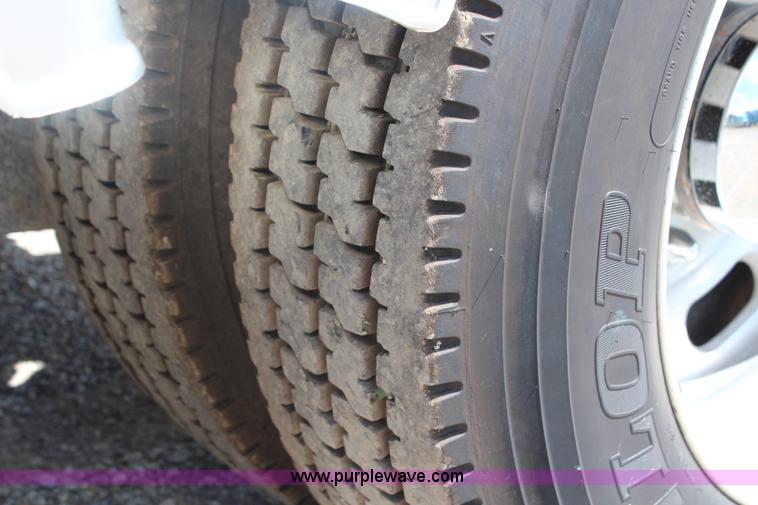 image for item J1147 1998 Kenworth W900 semi truck