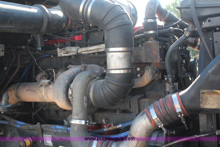 image for item J2077 1996 Kenworth T600 semi truck