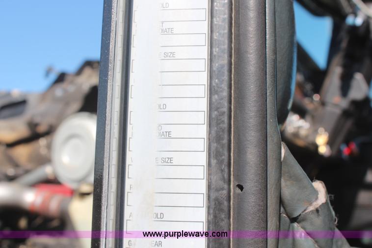 image for item J2077 1996 Kenworth T600 semi truck