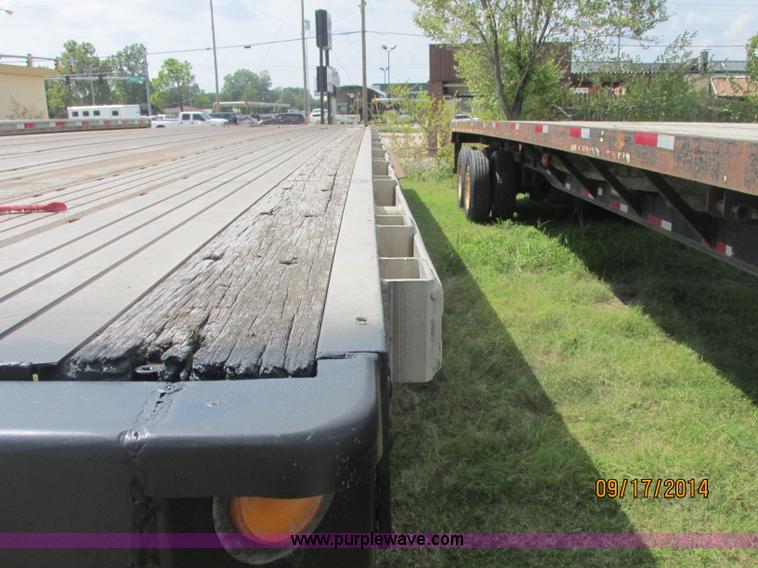 image for item J2410 1995 Utility FS2CHAE trailer