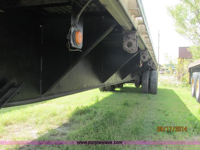 image for item J2410 1995 Utility FS2CHAE trailer