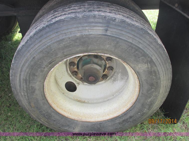 image for item J2410 1995 Utility FS2CHAE trailer