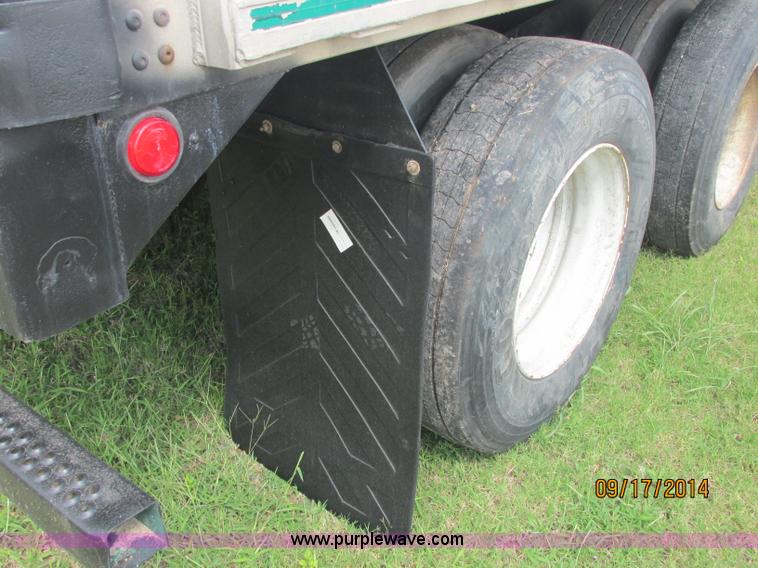 image for item J2410 1995 Utility FS2CHAE trailer