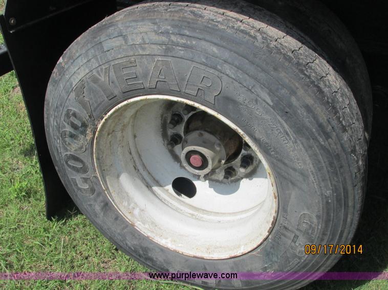 image for item J2410 1995 Utility FS2CHAE trailer