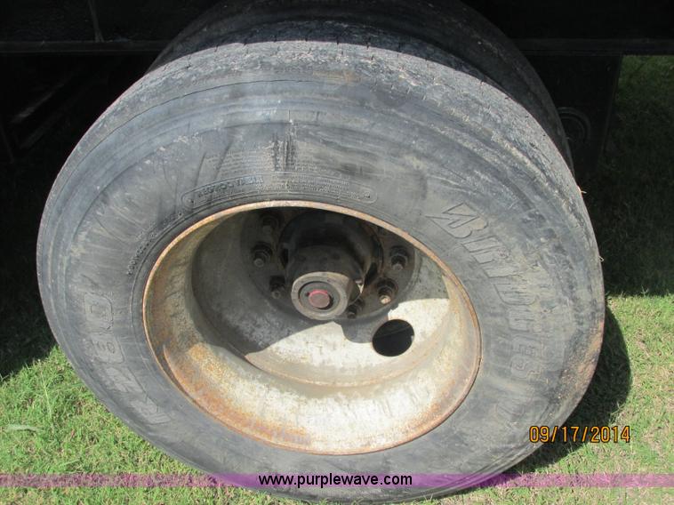 image for item J2410 1995 Utility FS2CHAE trailer