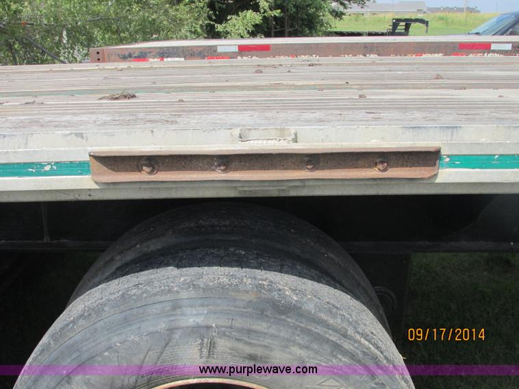 image for item J2410 1995 Utility FS2CHAE trailer