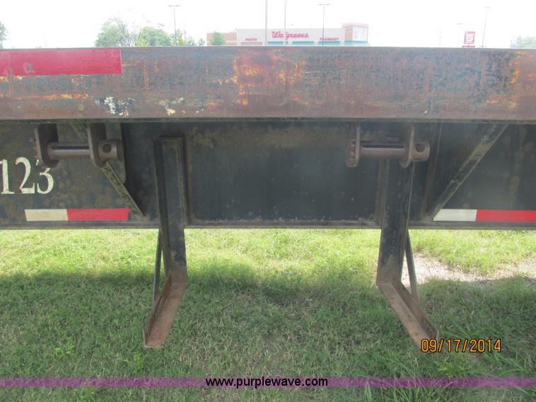 image for item J2412 1999 Dorsey DCTS-48 trailer