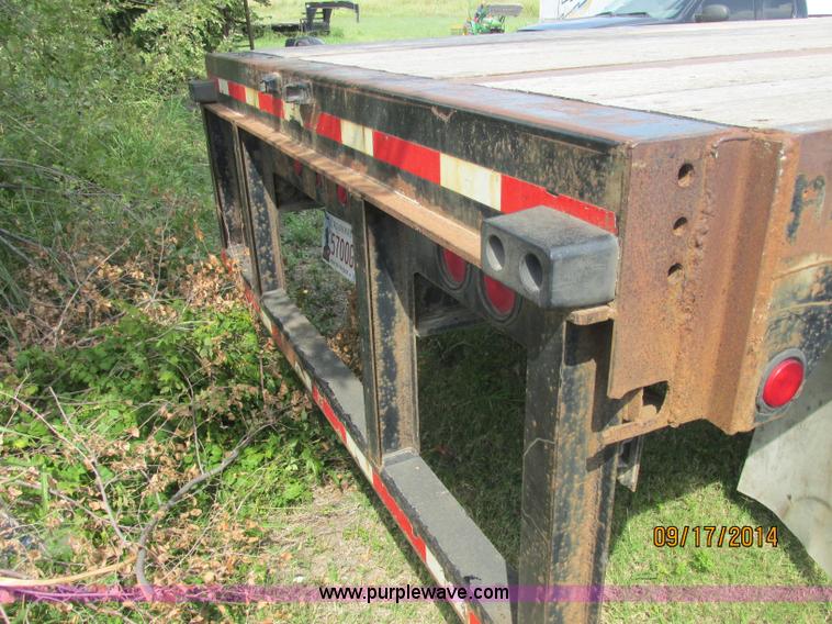 image for item J2412 1999 Dorsey DCTS-48 trailer