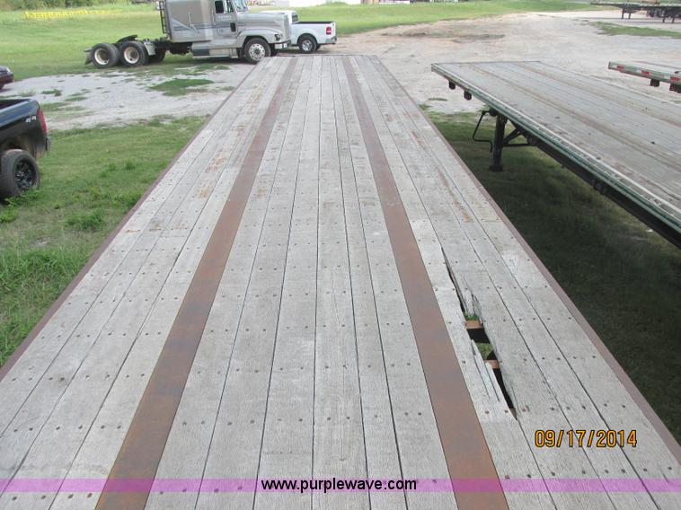 image for item J2412 1999 Dorsey DCTS-48 trailer