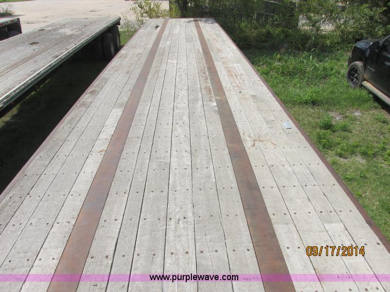 image for item J2412 1999 Dorsey DCTS-48 trailer