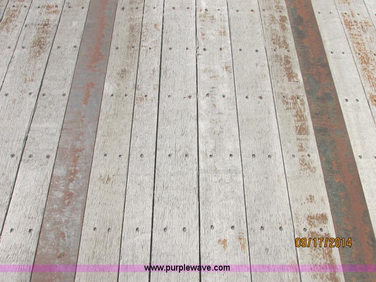 image for item J2412 1999 Dorsey DCTS-48 trailer