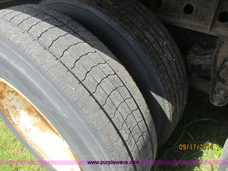 image for item J2412 1999 Dorsey DCTS-48 trailer