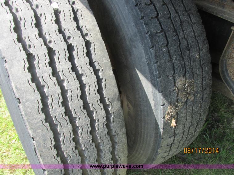 image for item J2412 1999 Dorsey DCTS-48 trailer