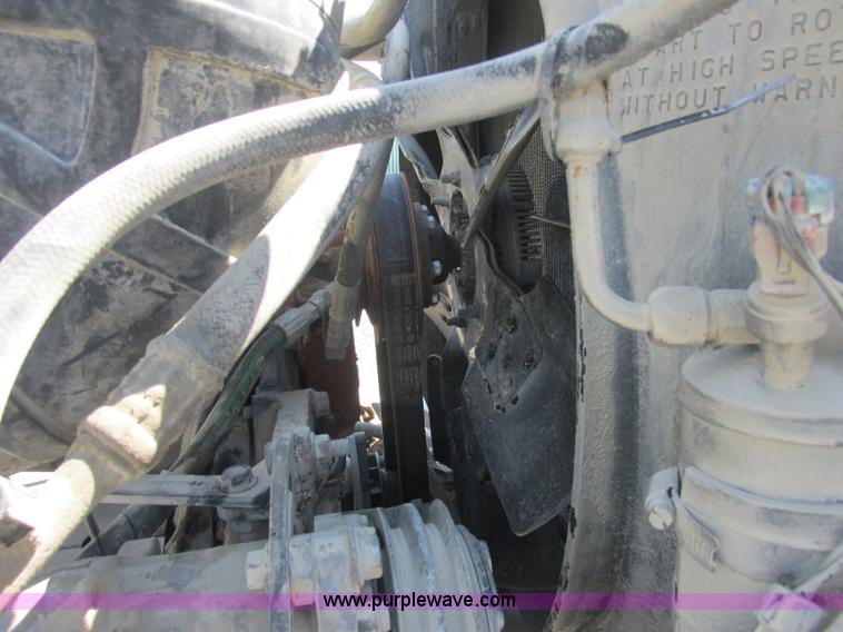 image for item J2467 1999 Mack CH613 semi truck