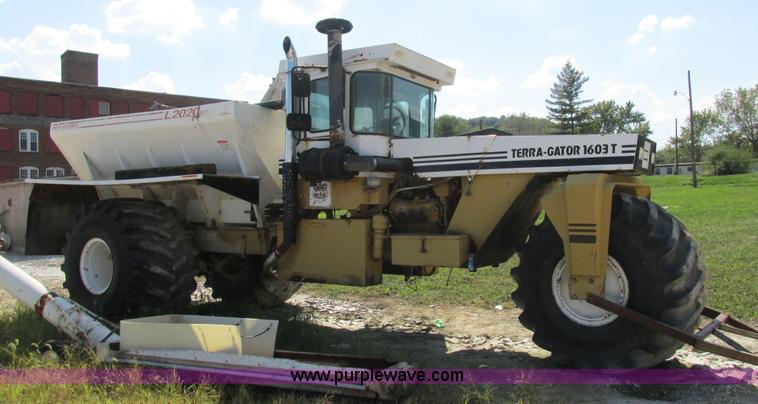 image for item AW9886 1990 Ag-Chem TerraGator 1603T self-propelled applicator