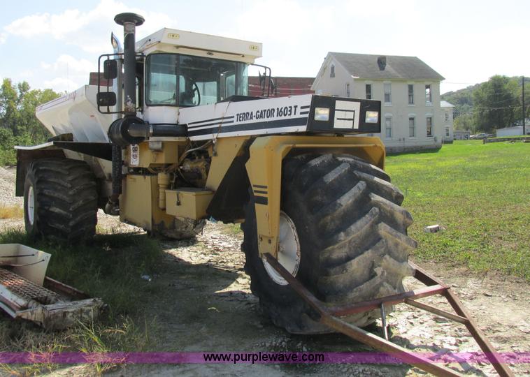 image for item AW9886 1990 Ag-Chem TerraGator 1603T self-propelled applicator