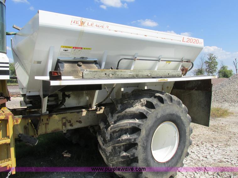 image for item AW9886 1990 Ag-Chem TerraGator 1603T self-propelled applicator