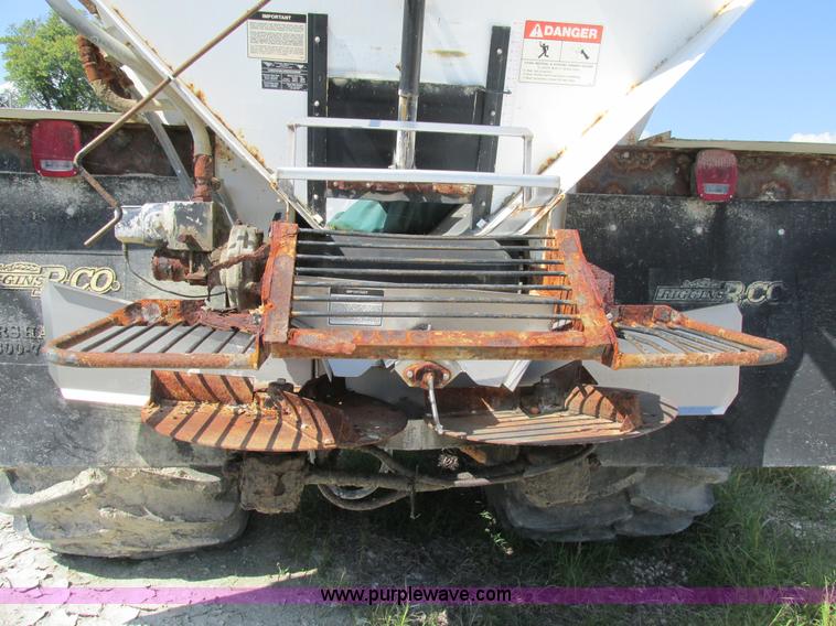 image for item AW9886 1990 Ag-Chem TerraGator 1603T self-propelled applicator