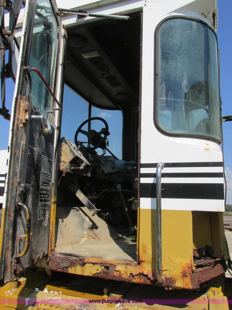 image for item AW9886 1990 Ag-Chem TerraGator 1603T self-propelled applicator