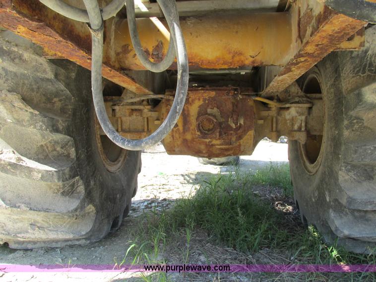 image for item AW9886 1990 Ag-Chem TerraGator 1603T self-propelled applicator