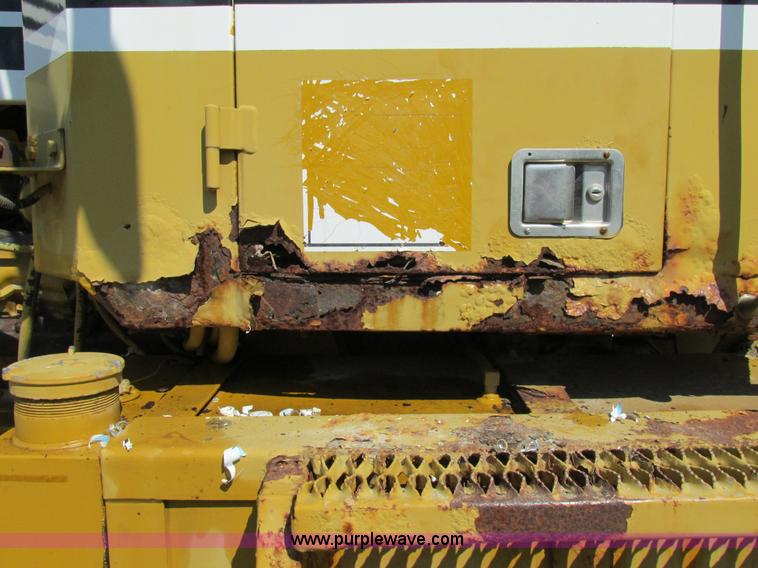 image for item AW9886 1990 Ag-Chem TerraGator 1603T self-propelled applicator