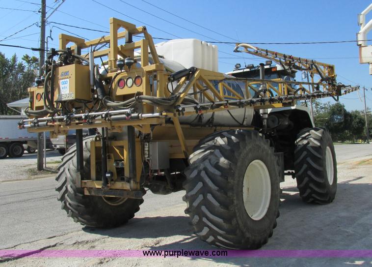 image for item AW9887 2004 GVM Prowler 1149T self-propelled sprayer/dry spreader