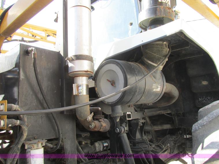 image for item AW9887 2004 GVM Prowler 1149T self-propelled sprayer/dry spreader